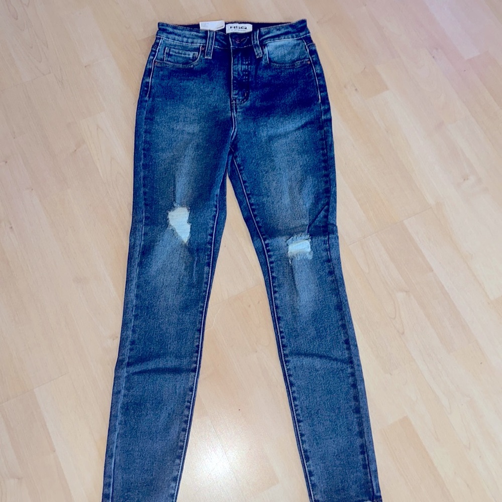 Women Jeans RSQ size 26 new